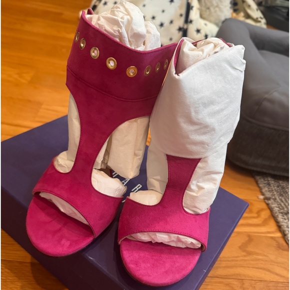 NEW Stuart Weitzman French Cuff Sandals in Geranium Suede - Size 9.5 - Picture 9 of 9